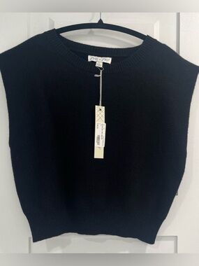 SHE + SKY Sleeveless Crop Sweater, Size L